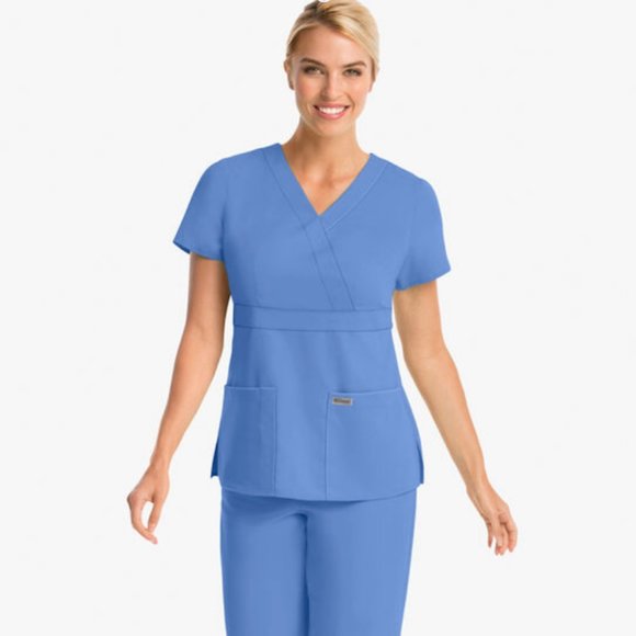 Grey's Anatomy™ Barco Medical Scrub Top | Light Blue | Size M - Picture 1 of 5
